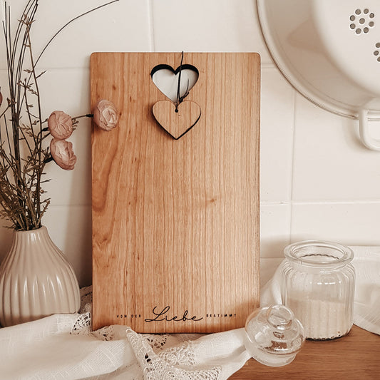 Schneidebrett “Von der Liebe bestimmt”